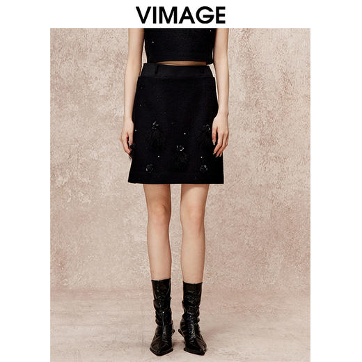 VIMAGE纬漫纪时尚钉珠高腰显瘦a字黑色气质毛呢半身裙冬新款V2206822 商品图0