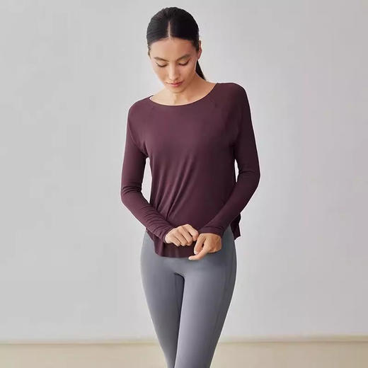 跃牌【安琪拉系列】秋季新款裸感瑜伽服女宽松性感露肩瑜伽上衣CX7405 商品图0