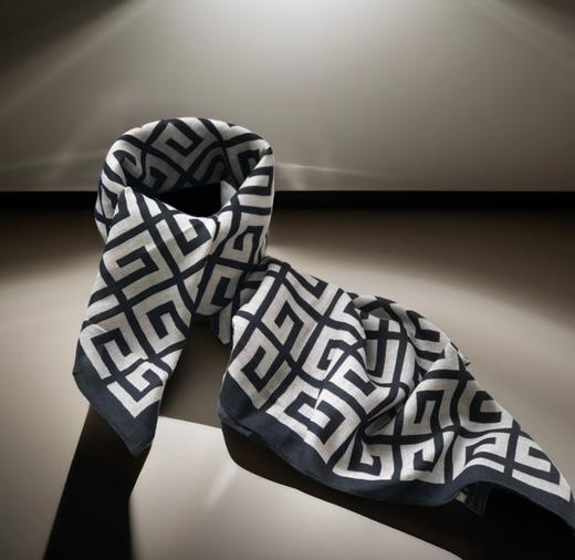 优品堂【花影摇曳2】90×90方巾 商品图9