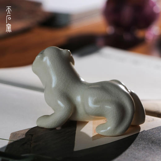 问鼎天石窑白陶泥瑞虎茶宠 商品图3