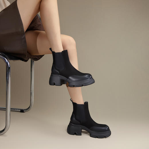 千百度厚底拼接切尔西靴女冬季烟筒靴保暖单靴A24537301 商品图2