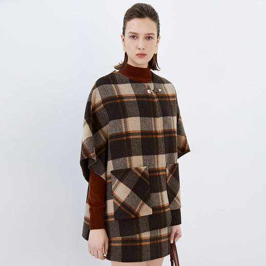 EITIE爱特爱冬季新款复古时髦个性斗篷显瘦大衣外套7614334 商品图3