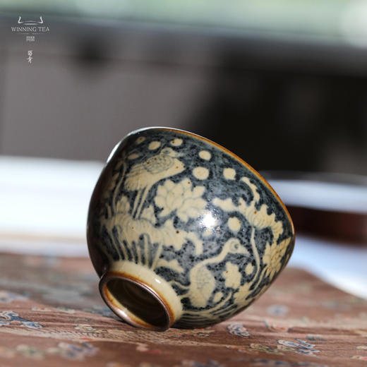 问鼎旗下留青汝瓷椒唐韶秀杯（一路莲科） 商品图3