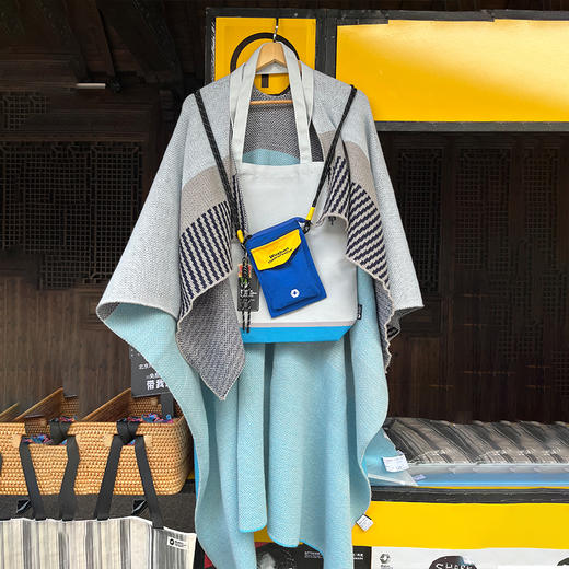 乌镇戏剧节第十一届披肩撞色针织毛线围巾披肩 商品图0