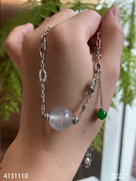 4131110，珠子锁骨链。具体价格微信咨询