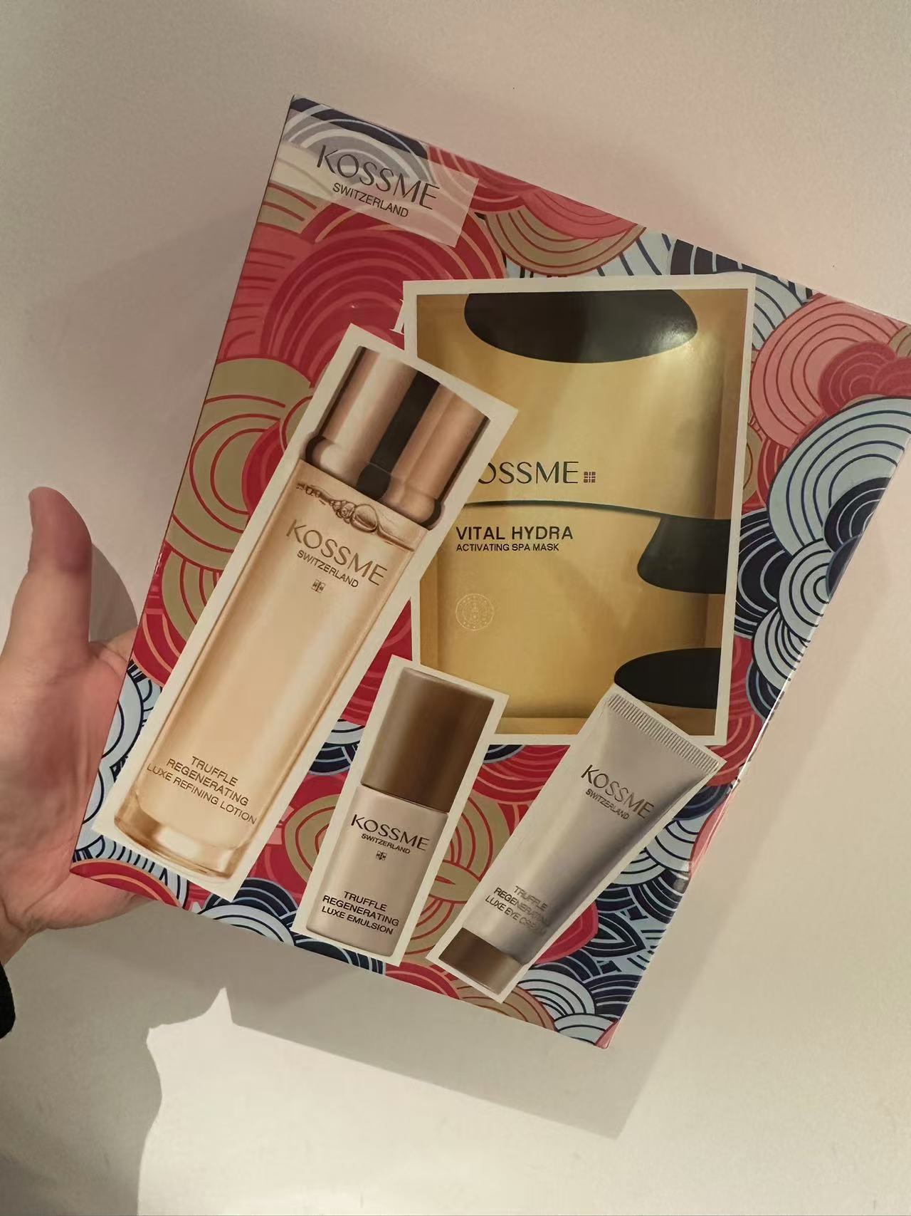 蔻诗弥鎏金臻颜松露奢养肌活水套盒（送15ml洁面+15ml乳液+面膜一贴）效期到26年12月