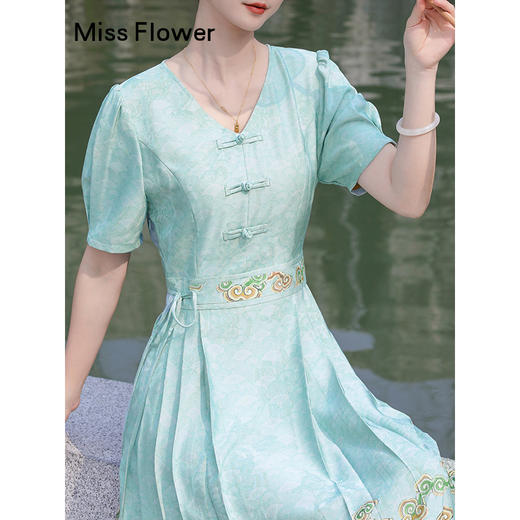 勿忘花新中式绿色连衣裙女夏季2025新款女装气质马面裙裙子 商品图1