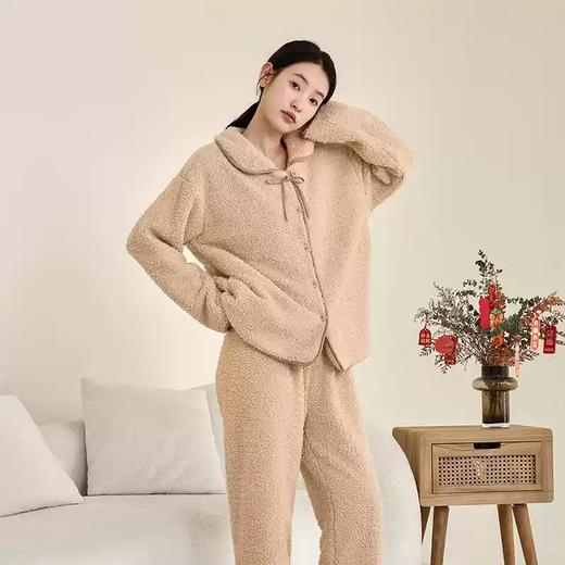 康妮雅女式长袖长裤开襟套装 商品图1