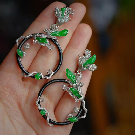 龢盒原创 庭院深深醉画堂 玉兰树下坐春风黑玛瑙翡翠耳环 商品图4