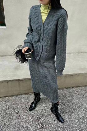 LNNNS 休闲慵懒开衫半裙麻花针织套装 17494