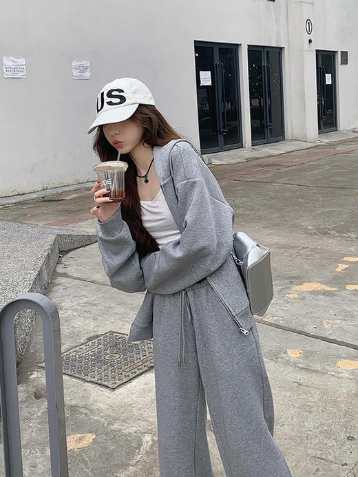 【百图lulu定制】【双十一福利129元】【少年卫衣外套】双头拉链 大口袋 大帽檐 卫衣外套 商品图0