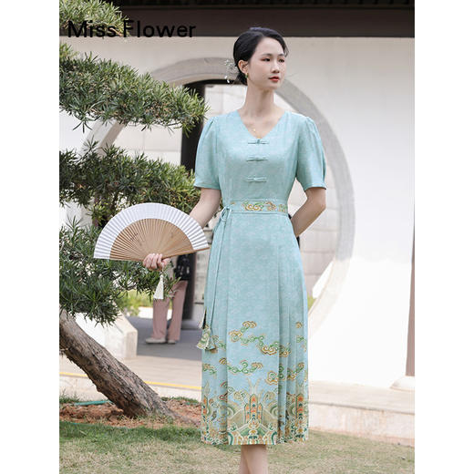 勿忘花新中式绿色连衣裙女夏季2025新款女装气质马面裙裙子 商品图2