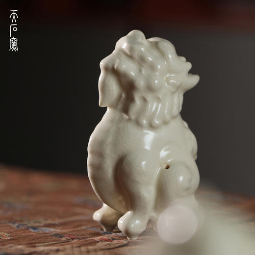问鼎天石窑白陶泥狮兽茶宠 商品图3