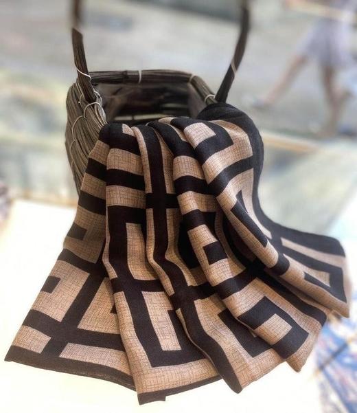 优品堂【花影摇曳】围巾、薄披肩、空调巾三用长巾 商品图13