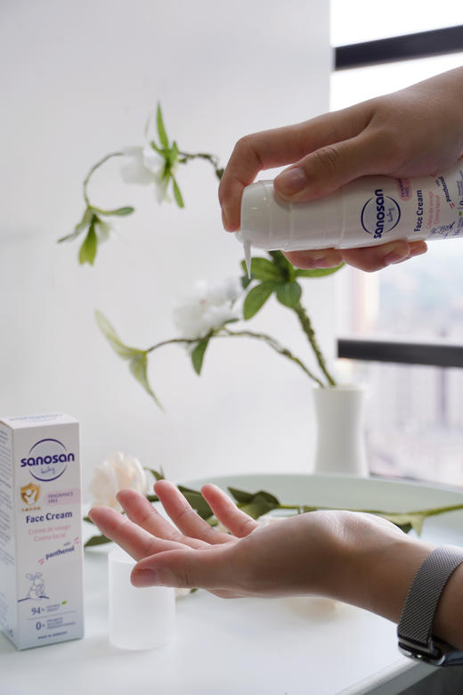 太绝了❗宝妈心头爱💕【哈罗闪婴幼儿倍润面霜】🌸 24h保湿，94%天然配方，💞90%高认可度，一抹就吸收，肌肤嫩滑💦 💕 德国小儿皮肤科医生推荐💌 商品图4