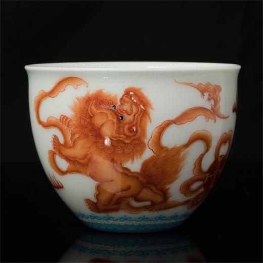 一儒堂翠边矾红双狮缸杯 商品图0