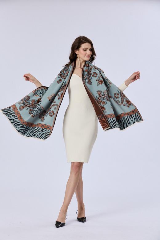 优品堂【如影相随】拉绒披肩围巾两用 商品图0