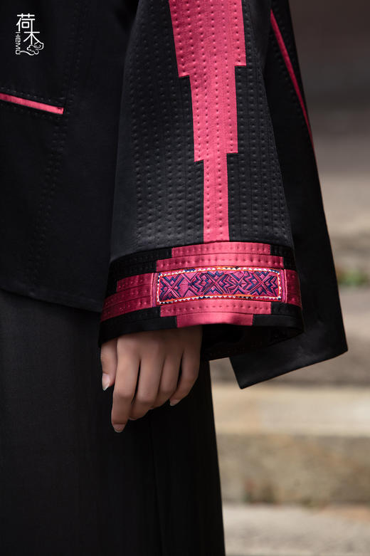 荷木HEMU丨高定苗绣·短外套 商品图1