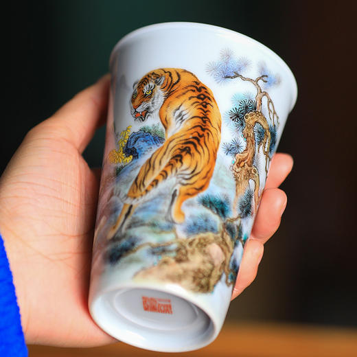 一儒堂粉彩老虎可乐杯 商品图2
