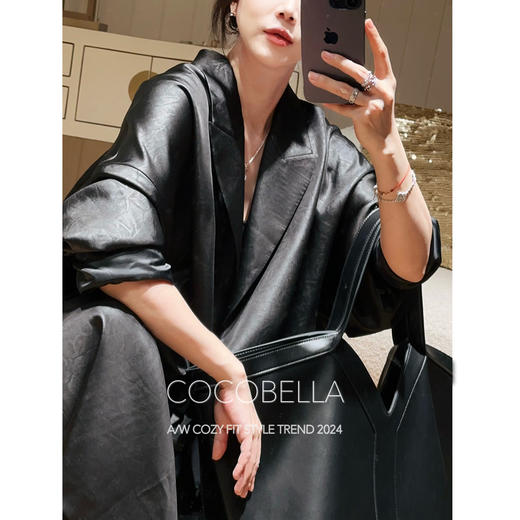 COCOBELLA静奢风折纸压花垂坠风衣女长款休闲西装外套WN3008 商品图1