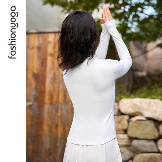 凡圣瑜伽新中式瑜伽长袖FC14352 商品图8