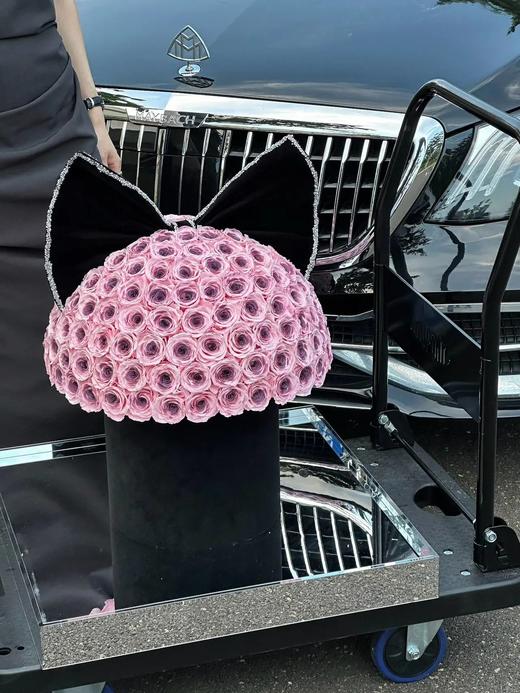 高端轻奢巨型蝴蝶结抱抱桶永生花 商品图3