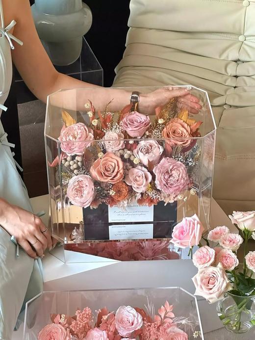 特别定制永生花温馨花园城堡生日送礼商务送花礼物 商品图0