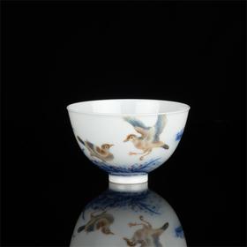 一儒堂青花加彩萱草雎鸠鸟鸡心杯