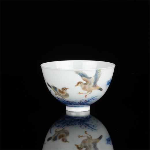 一儒堂青花加彩萱草雎鸠鸟鸡心杯 商品图0