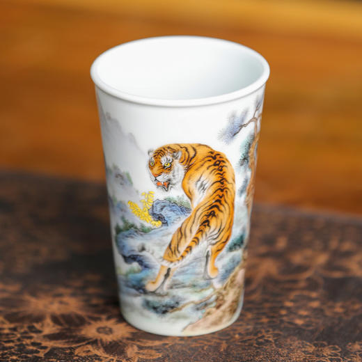 一儒堂粉彩老虎可乐杯 商品图1