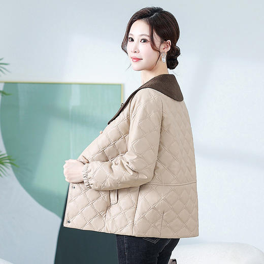 QYM YM-B98826-Y时尚皮外套夹棉保暖秋冬季女装娃娃领薄款棉衣单排扣休闲外套 商品图2