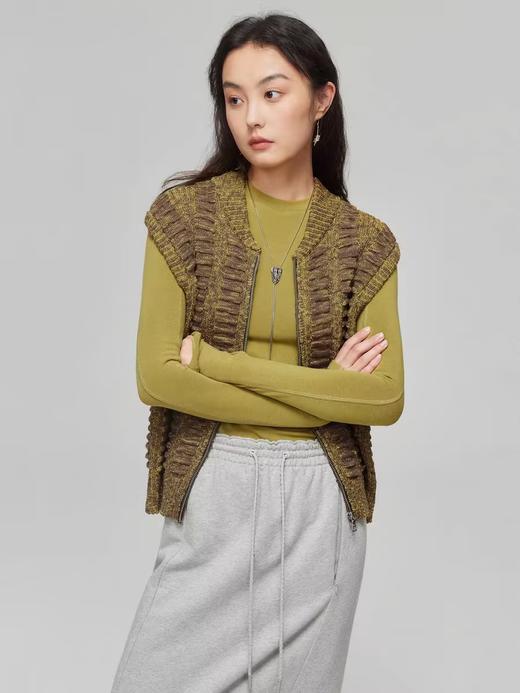 Simple Project/M23105/混色纱凸条组织拉链V领罗纹针织马甲背心 商品图3