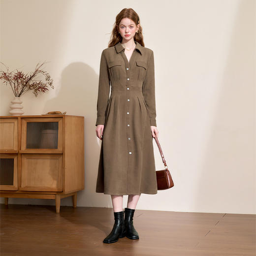 复古简约设计感翻领长袖连衣裙女秋冬保暖磨毛百褶长裙V4142670 商品图3