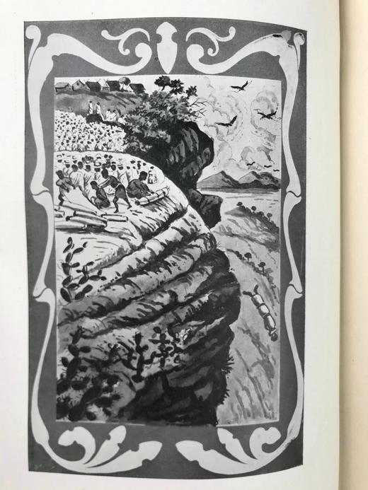 1904年 马修斯《在马达加斯加的三十年》 62幅插图 漆布精装大32开 商品图14
