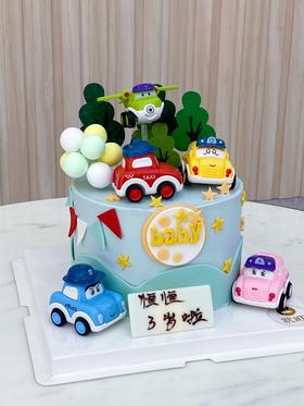 玩偶回力小汽车baby