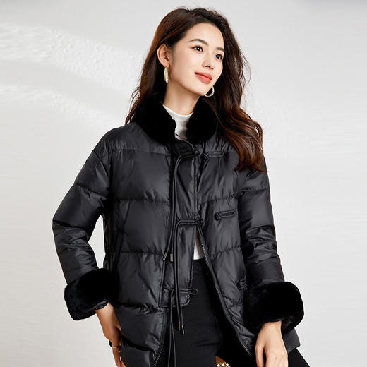 【高货kbnq】全新升级【铂金会员735/天猫989/差价254】(21147) 洛诗琳2024秋冬高级感国风小个子立领保暖短款羽绒服 商品图3