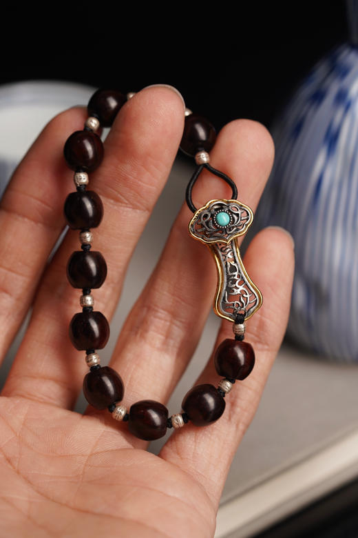 月历银｜小叶紫檀银如意 商品图3