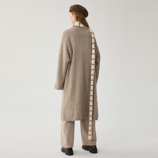 谜底长款针织开衫女2024冬新品慵懒风纯色羊毛保暖毛衣244MZ1869 商品图2