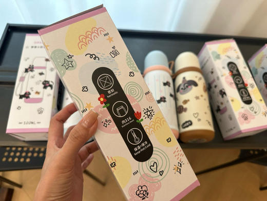 🔥‼️29.9💰包邮🉐！快抢！四色都好看！【一杯三饮保温杯】冲颜值也要抢！带手提绳，拿着很方便呀！ 商品图2