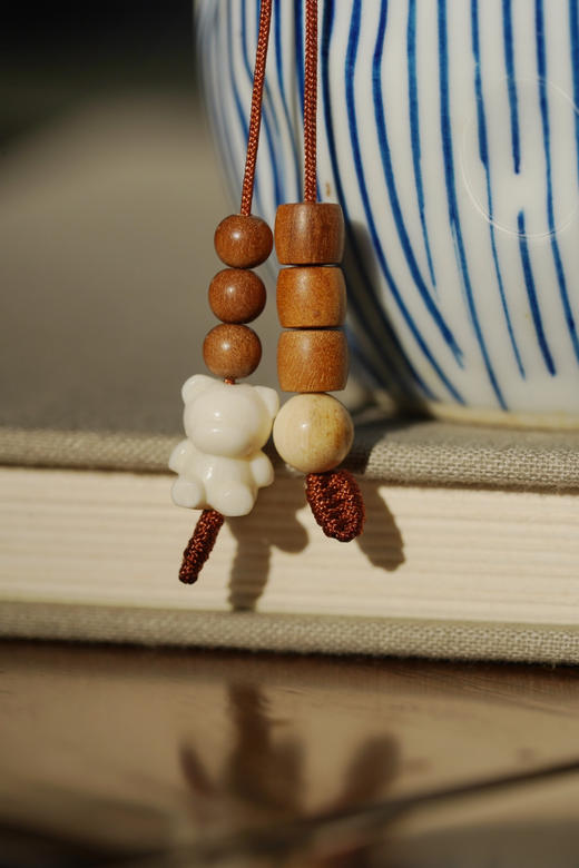 直角切Kaws老山檀（双十一后恢复原价2399¥） 商品图3