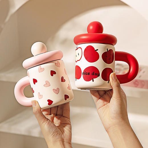 摩登主妇保温杯女生家用高颜值吸管杯子2024新款水杯办公室泡茶杯 商品图0