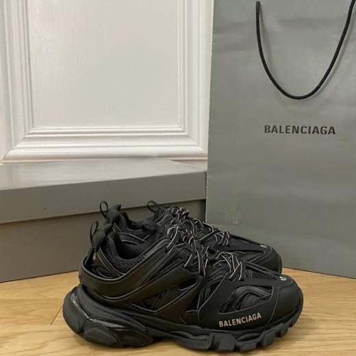 Balenciaga巴黎世家 Track 1.0 网布 圆头系带 运动休闲 减震防滑耐磨包裹性平衡 低帮 老爹鞋 银黑/黑色 商品图5