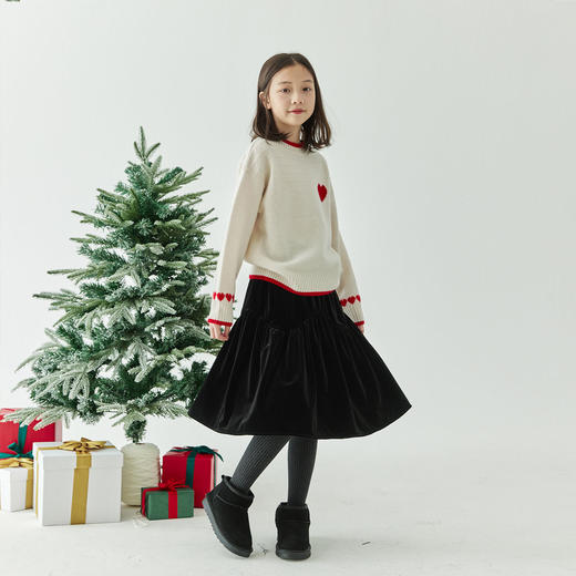  棵初2024年冬季新款女童丝绒半裙黑色复古简约不规则压褶半身裙 商品图1