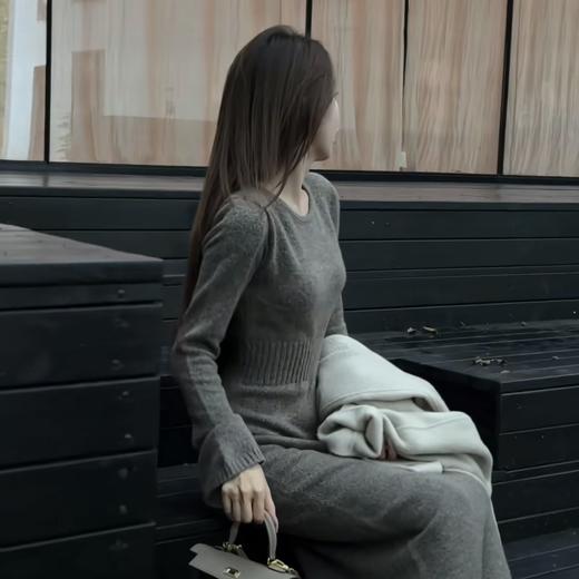 断码特价  特制纱线修身气质针织毛衣连衣裙 商品图0