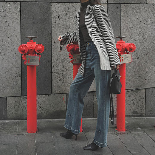 【顺丰包邮】34520 洛诗琳复古做旧感抓纹直筒舒适牛仔裤02022 商品图2