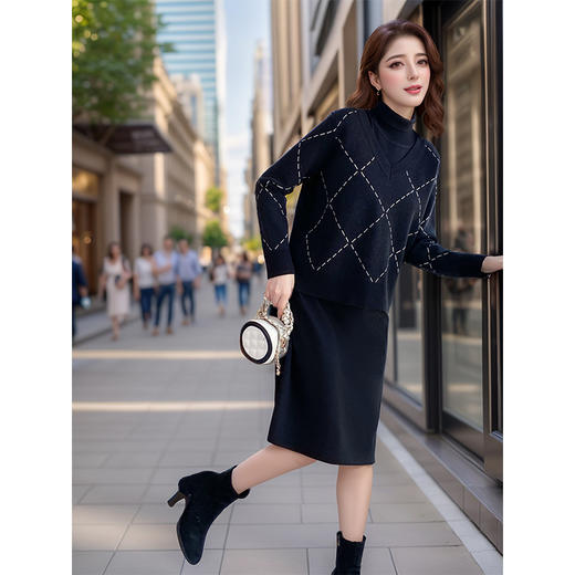 奢姿2025年秋季新款肥mm时尚显瘦大码女装菱形格毛织二件套套装9704950711 商品图3