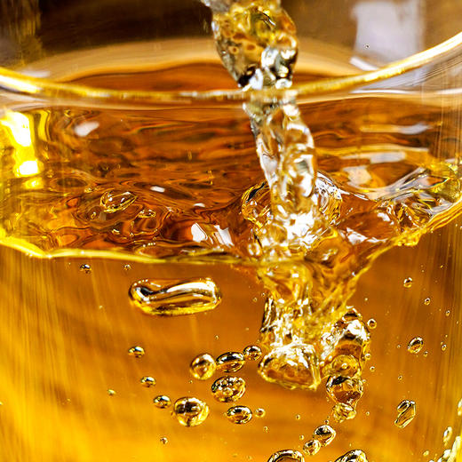 【最后4饼，即将售罄】【黄财神】诸财神之首！2024年春茶云南68座名山拼配普洱茶生茶；愿众生福慧增上 财源广进！1000g/饼 拍5发6 拍20发25 每饼额外赠茶架*1 商品图5