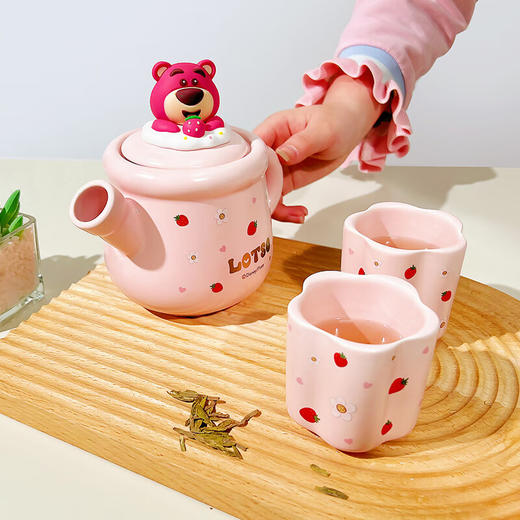 DISNEY 迪士尼草莓熊一壶两杯礼盒装 商品图4