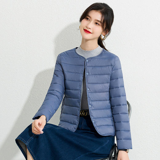 【松软轻薄羽绒棉服】多层纤维羽绒棉填充 轻盈蓬松保暖舒适 轻柔贴身体感升级 修身显瘦版型一衣两穿 时尚休闲百搭 商品图3