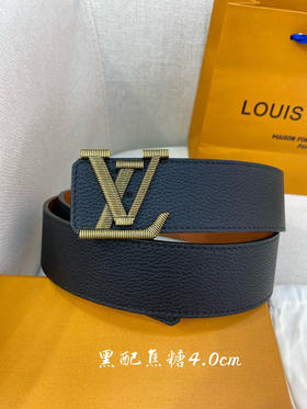 秋冬特惠💰350【LV】男士腰带 男士专柜品质掌纹腰帶 带身宽度4.0cm  配置精钢字母搭扣